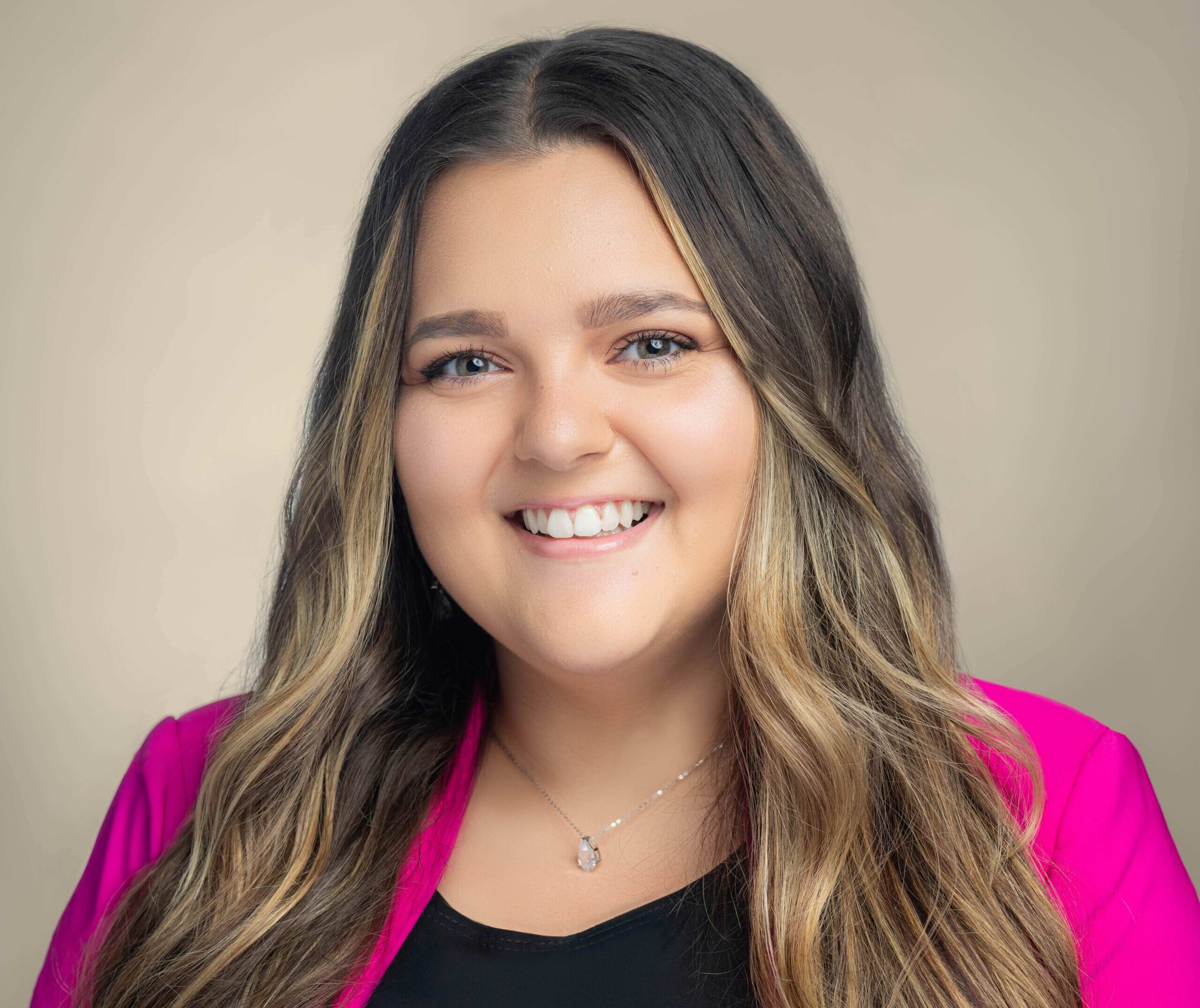 Headshot of Victoria Wiest