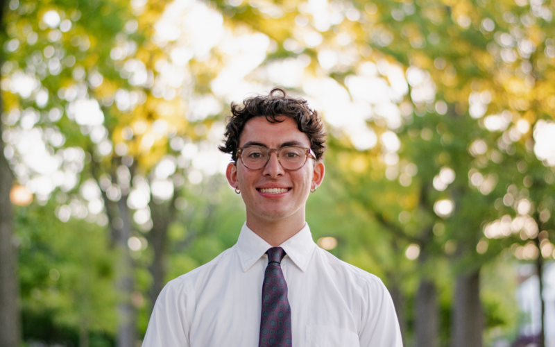 Headshot of Daniel